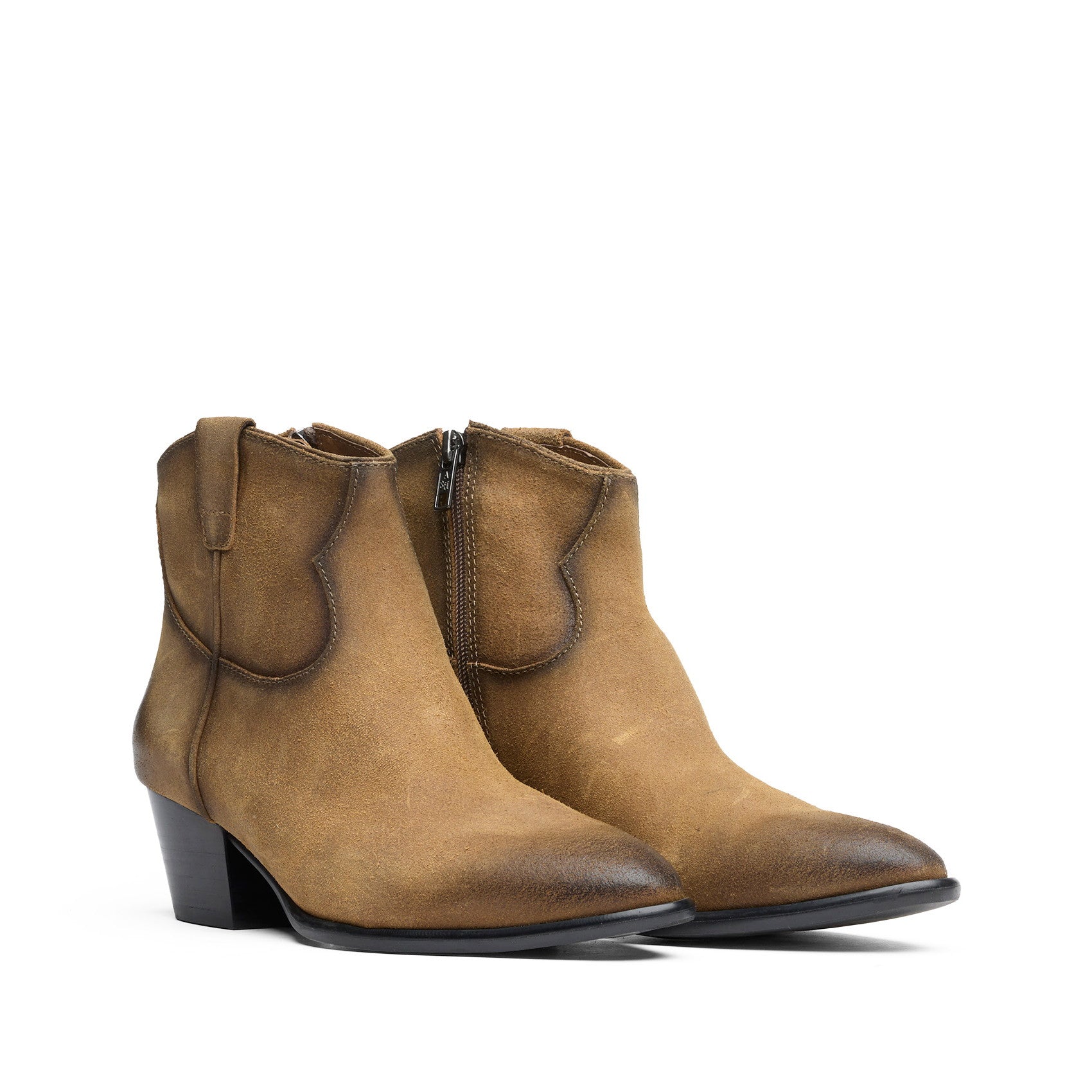 FAME Oily Suede Fandango