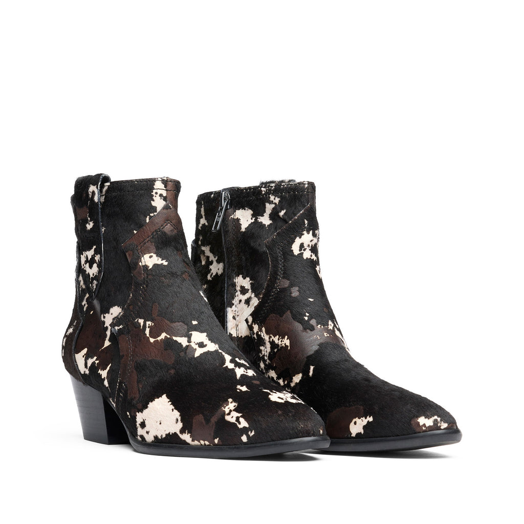 FLARE Pony Cow Edgy Black