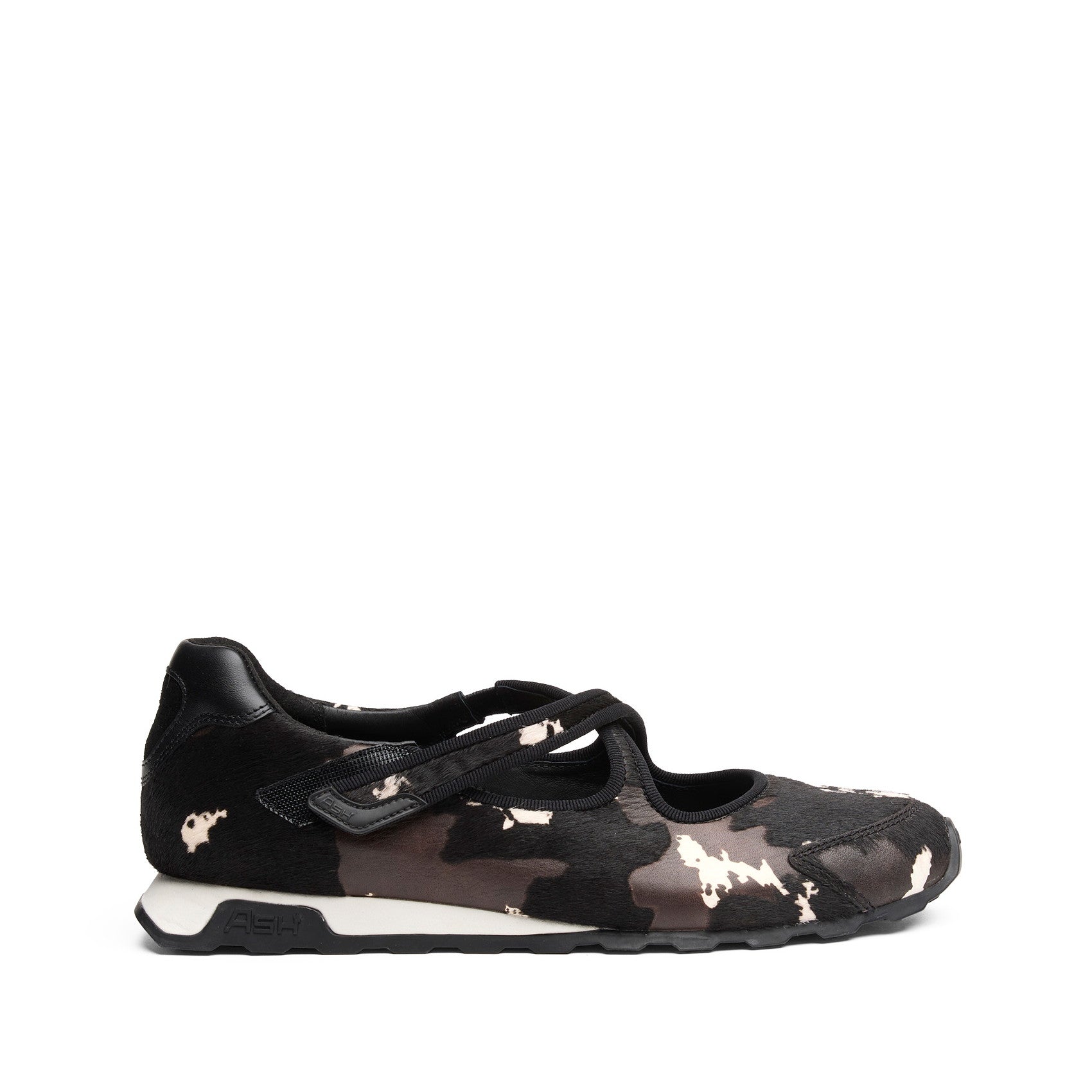KORE BIS Pony Cow Edgy Black