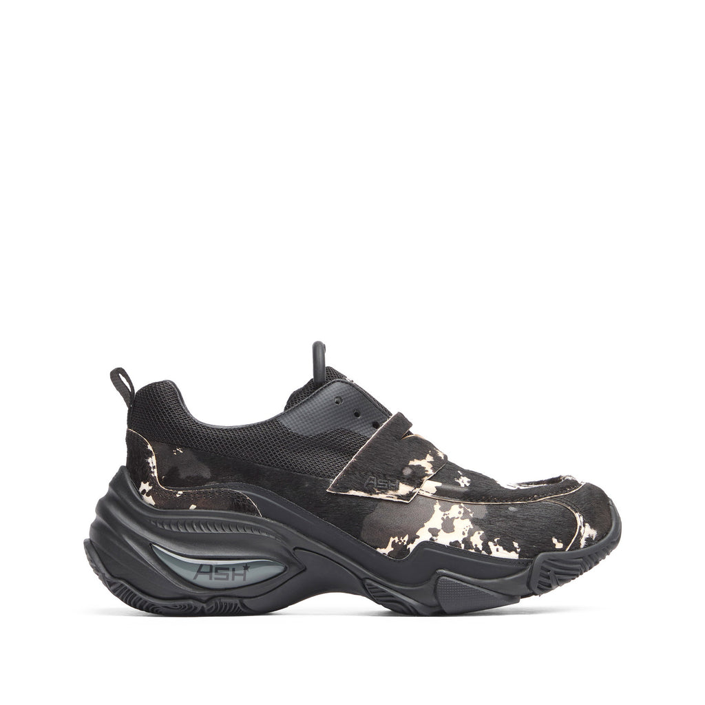 VAPOR PONY Pony Cow Edgy Black