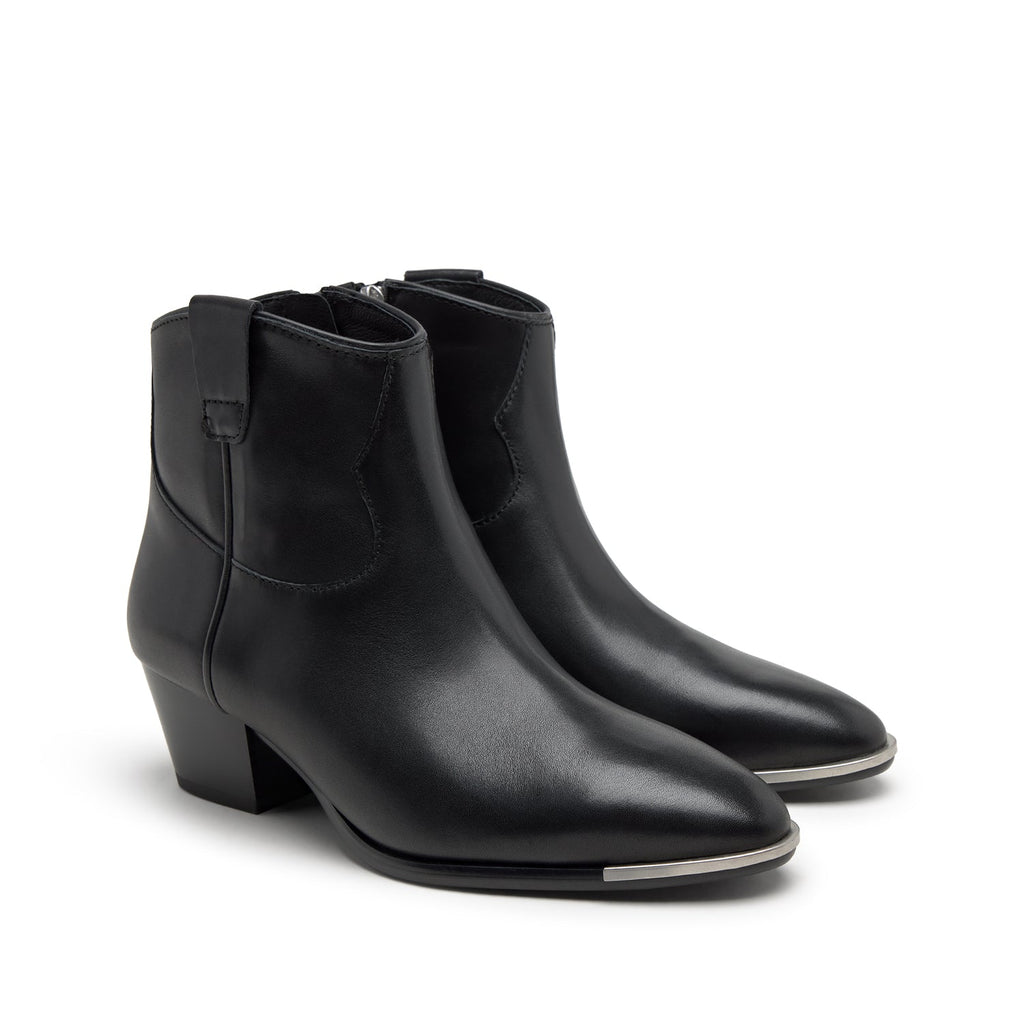 FAME BIS Soft Mustang Black - ASH Spain - FW25-M-139534-001